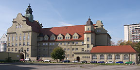 das Reformgymnasium Chemnitz, 1910 nach Emil Ebert individuell geplant und damals hochmodern
